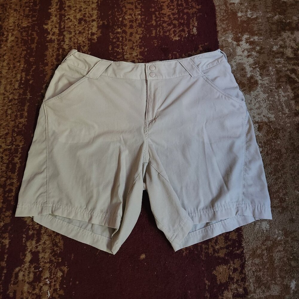 Columbia Shorts Womens Sz 12